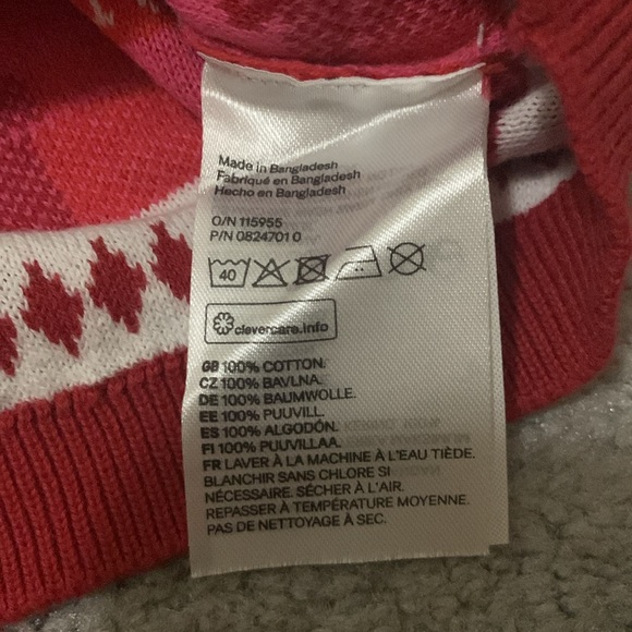 Cute Christmas sweater! Like new only used once! - Picture 4 of 4